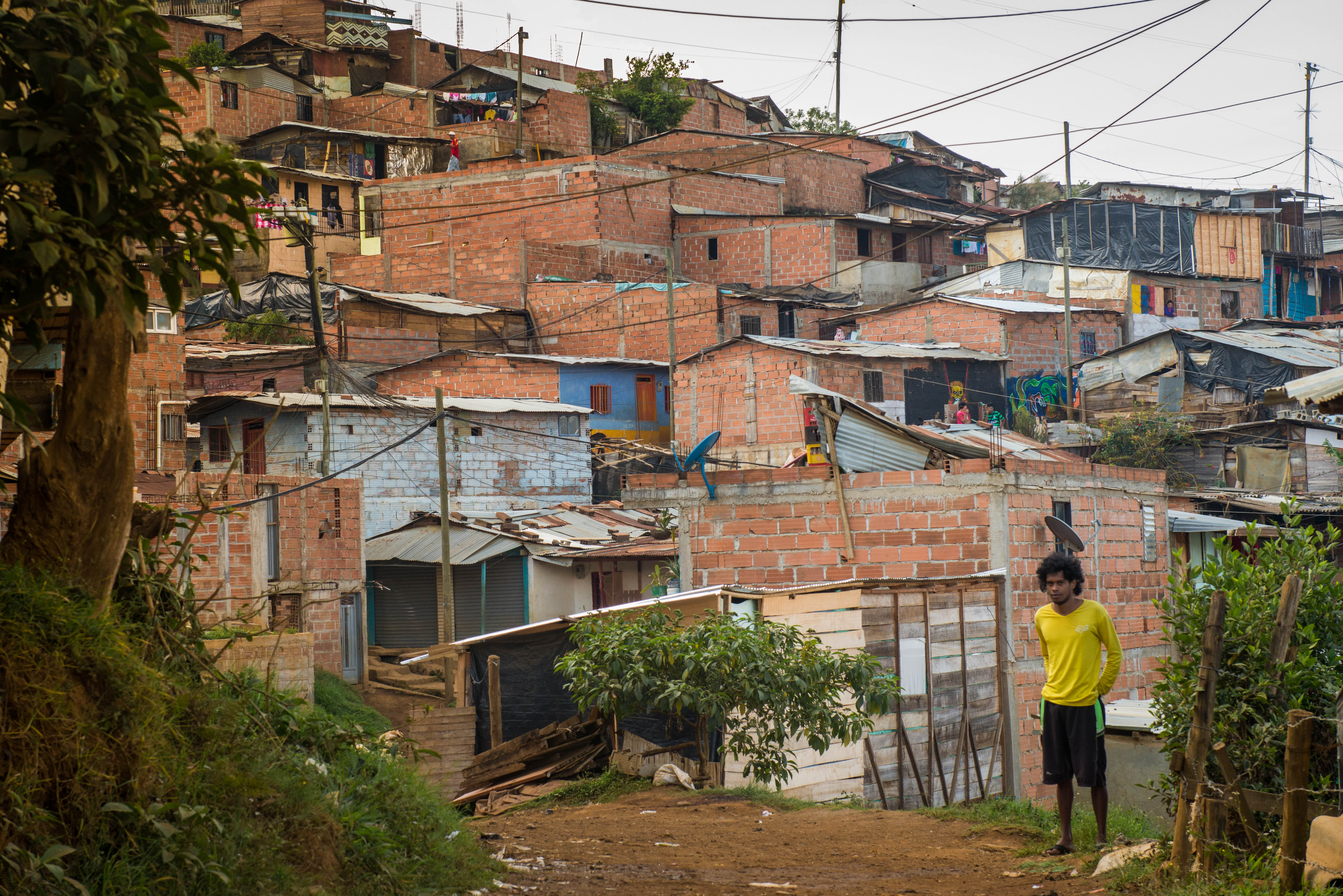 ¿En diez años cómo le gustaría ver a Granizal?
 <br>
 <br>
 - Hay una verraquera avanzada, progresada, que sea otro barrio… Yo me imagino a este barrio como otro barrio moderno, lleno de casas todos alegres, con muchas comunidades, con todo cierto.  Pues uno anhela.
 <br>
 <br> 
BLANCA LÍA ALZATE RESTREPO
LÍDER COMUNITARIA